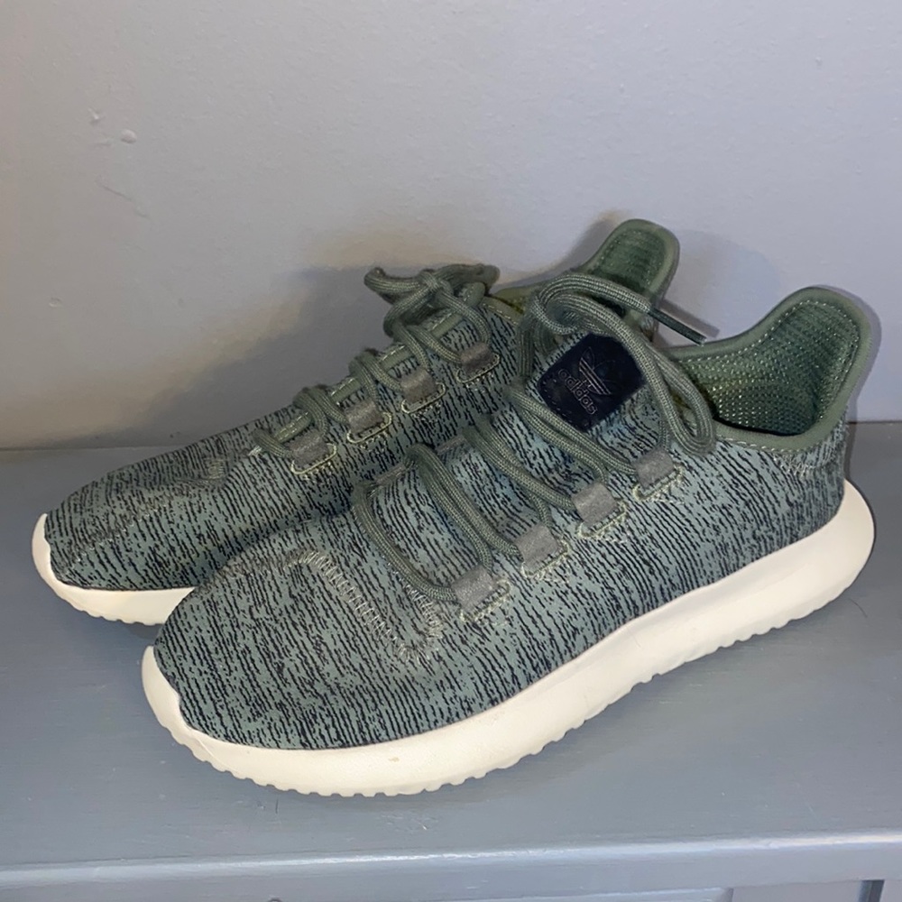 Women’s tubular shadow running shoes!!